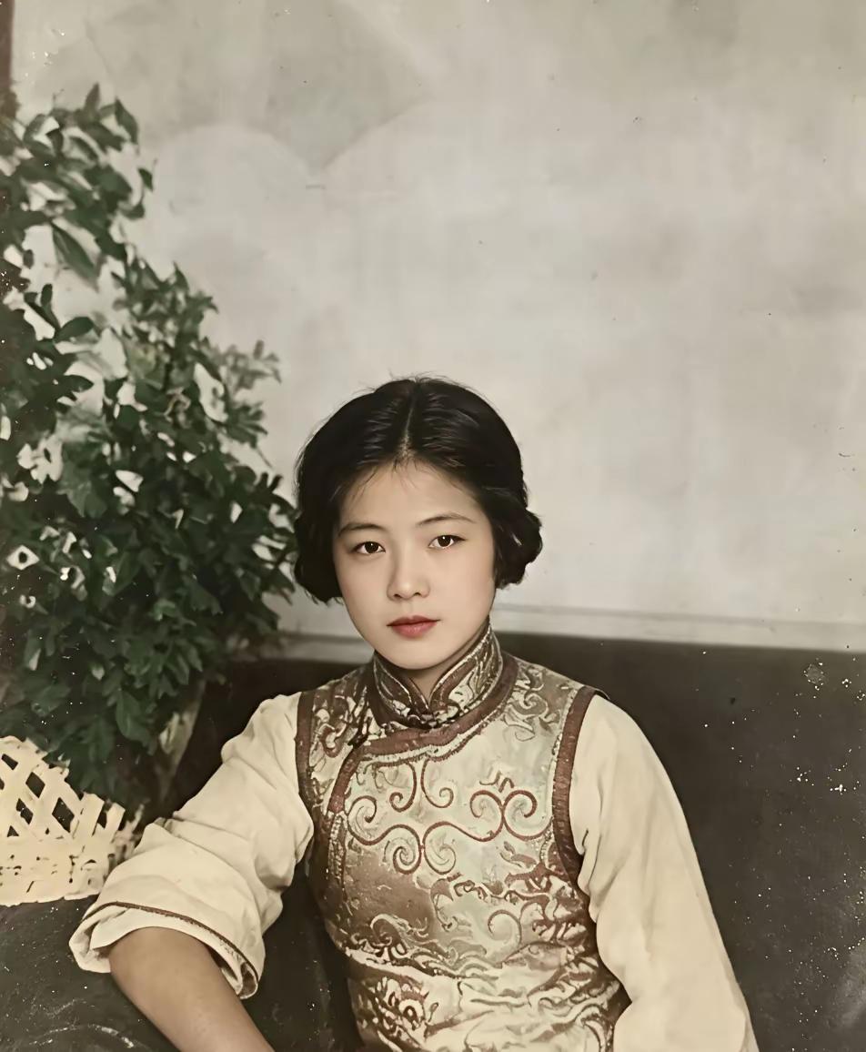 林微因民国时女子的气质就是好