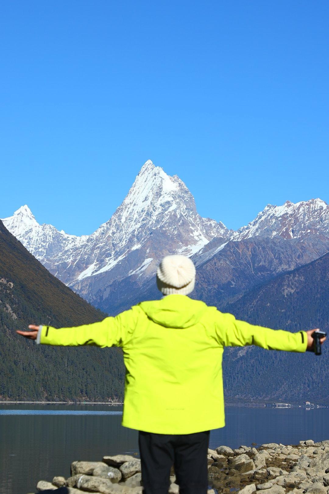 谷爱凌把要强写在骨子里冬奥会开始啦有多少宝子已经准备看起来啦我已经喝着牛奶吃着