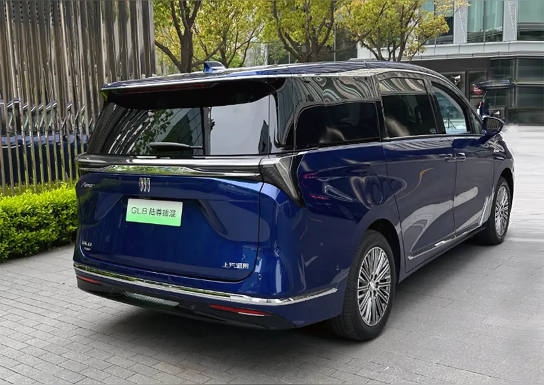 如今家用与商务MPV市场，插混已成主流，别克GL8插混版凭借成熟混动、大空间与低