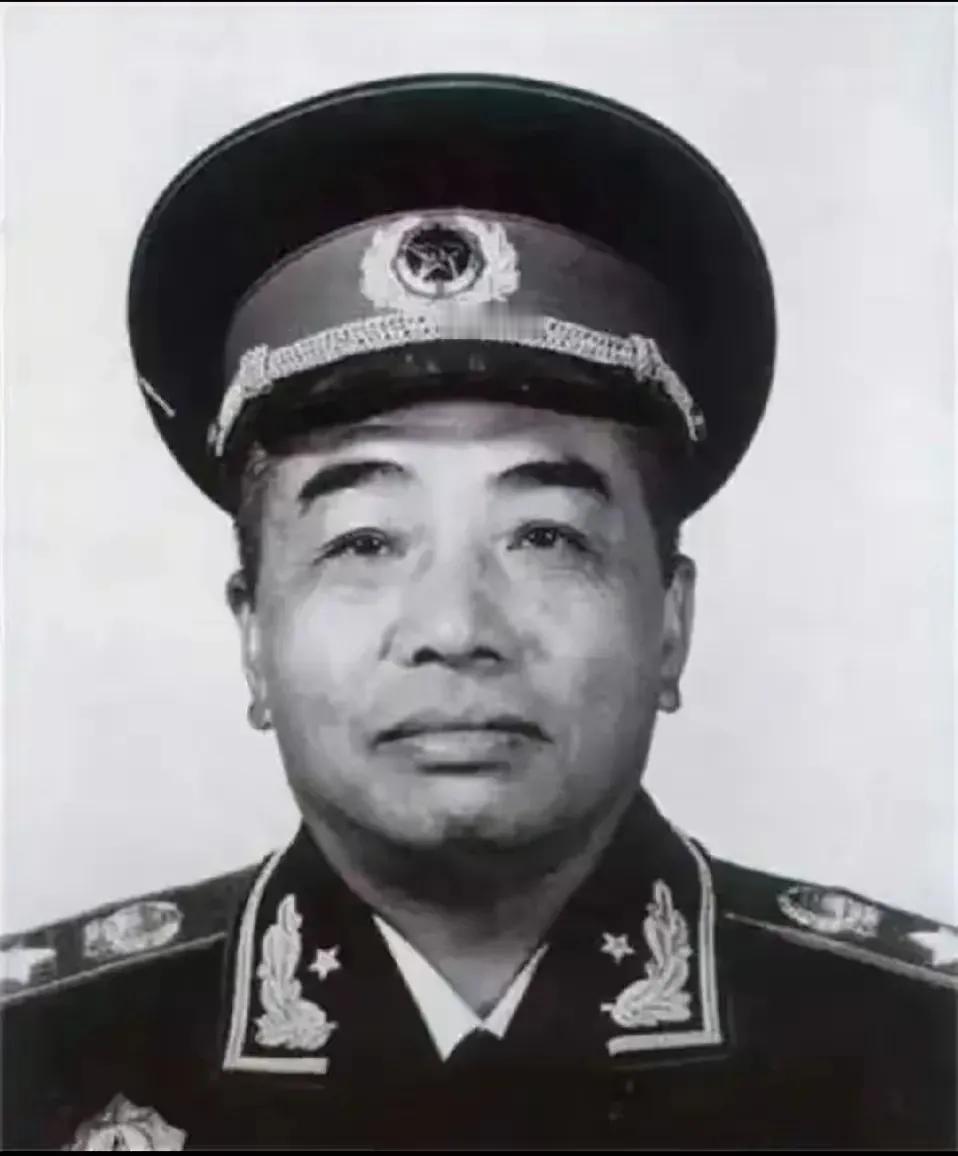 朱老总在彭德怀落难时说过一句公道话：我们最难走的路是他走的，我们最难打的仗是他打