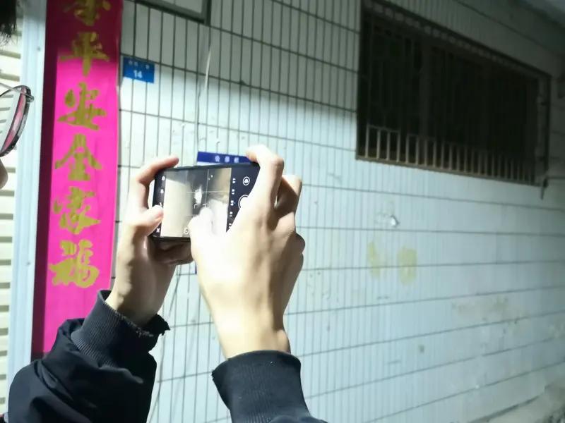 你会因为害怕被讹诈而选择不轻易帮助他人吗如果不想被讹诈，还想帮助他人，那就要选择