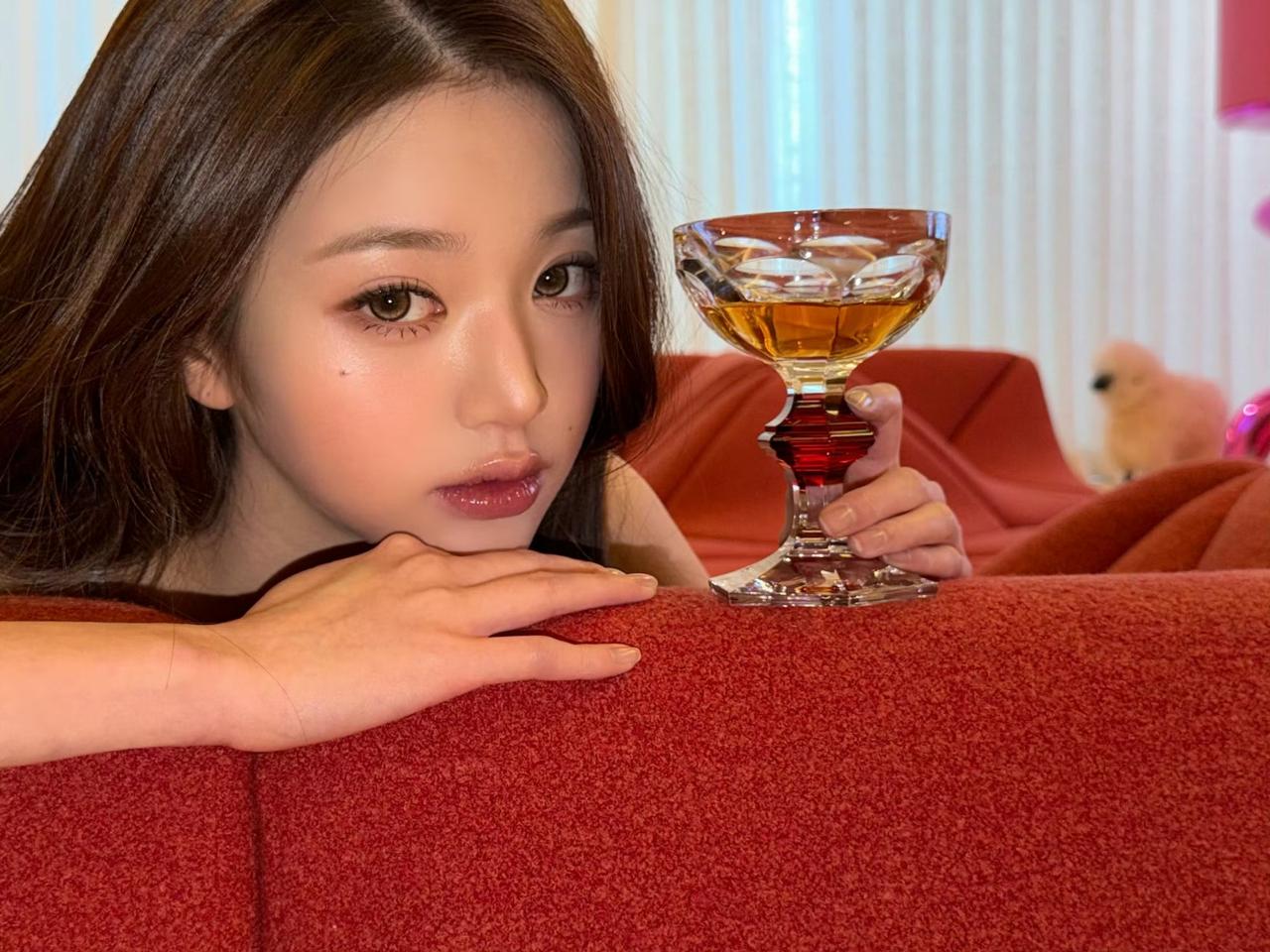迷人的小妖精[滑稽笑]张元英