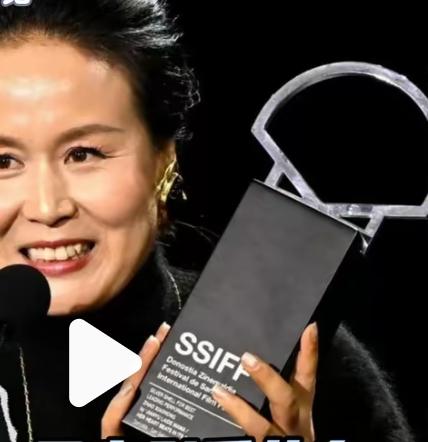 知道自己这种烂片在国内无法直接上映，所以先到国外让他们的洋大人摸一下脑袋镀层金，