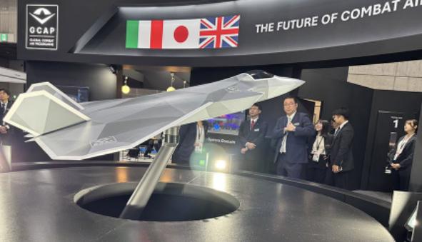 英国终于松口掏了60亿英镑，日本悬着的心刚放下一半，又提到了嗓子眼。 5月下