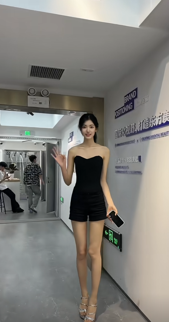 08年，一米八一的身高了，你们说还会再长吗?