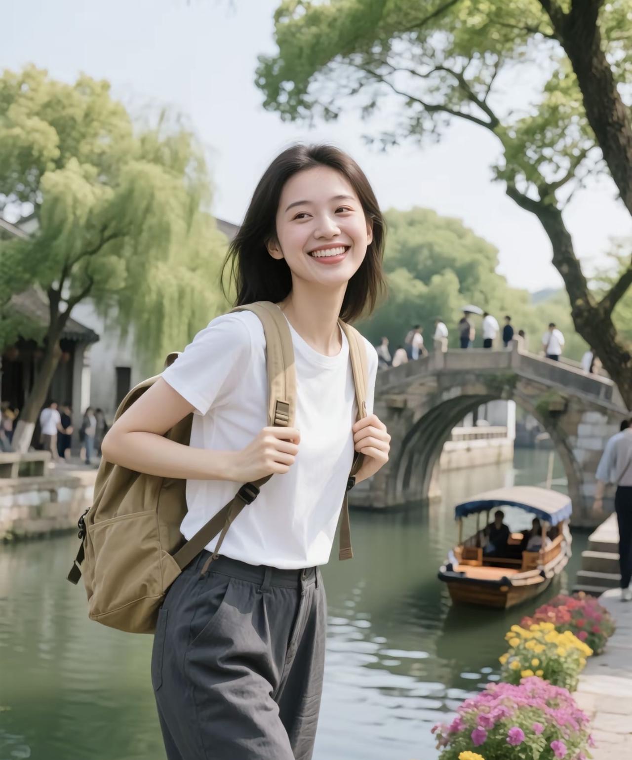 独游江南暑假的风，吹开了尘封的向往背上书包，像挣脱囚笼的鸟一头扎进江南，那