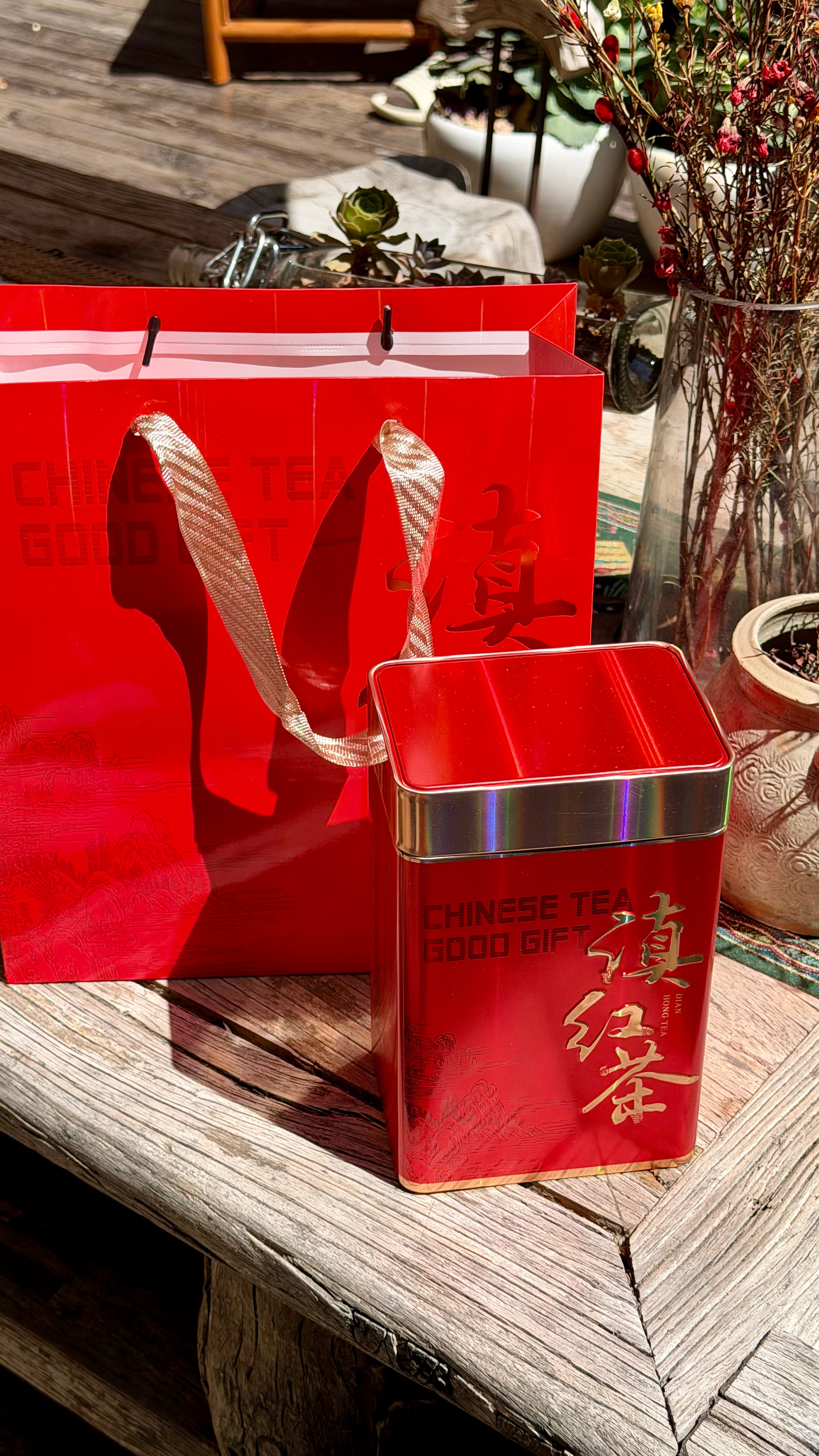 云南滇红我们客栈这款云南滇红工夫，只有1斤了（不是一公斤，是一市斤），最近很多