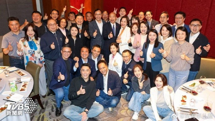 朱立伦、韩国瑜不知道尴尬不尴尬？在拉拢43个蓝委抵抗郑丽文后，没想到人家郑丽文获