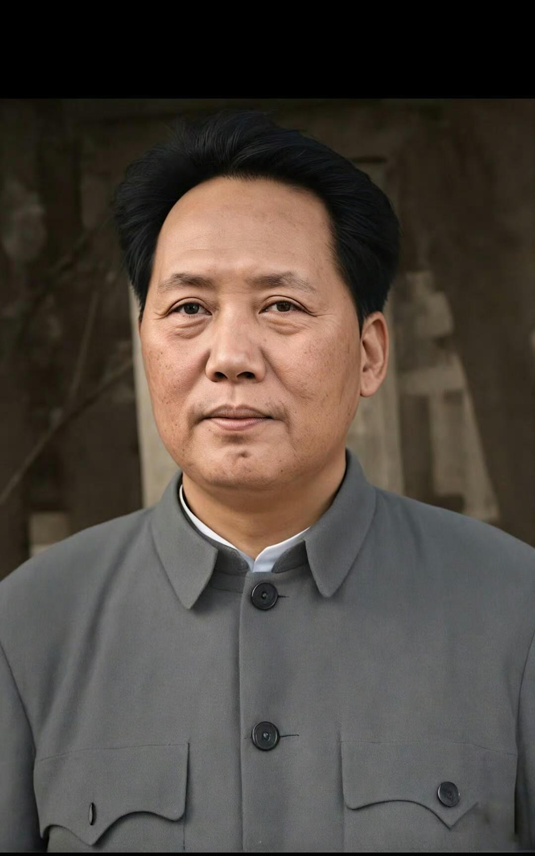 毛泽东主席的老照片。毛主席既是旧世界的摧毁者，又是新世界的开创者，是他让一个四分