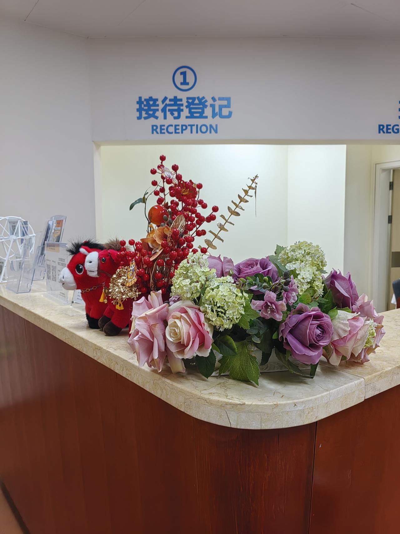 现代医学时代，年轻医生也很厉害，不少人超过了老医生。尤其是涉及计算机、介入技术的