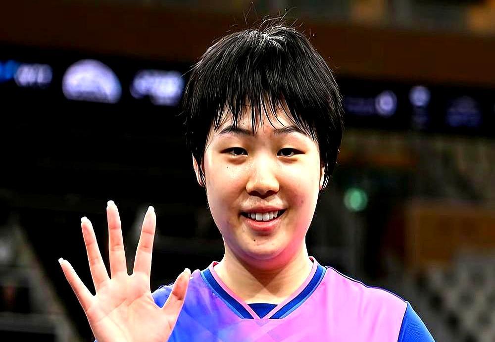 第一局被打了个9比0，国乒小将蒯曼竟然还反超拿到了局点。结果没顶住。关键分