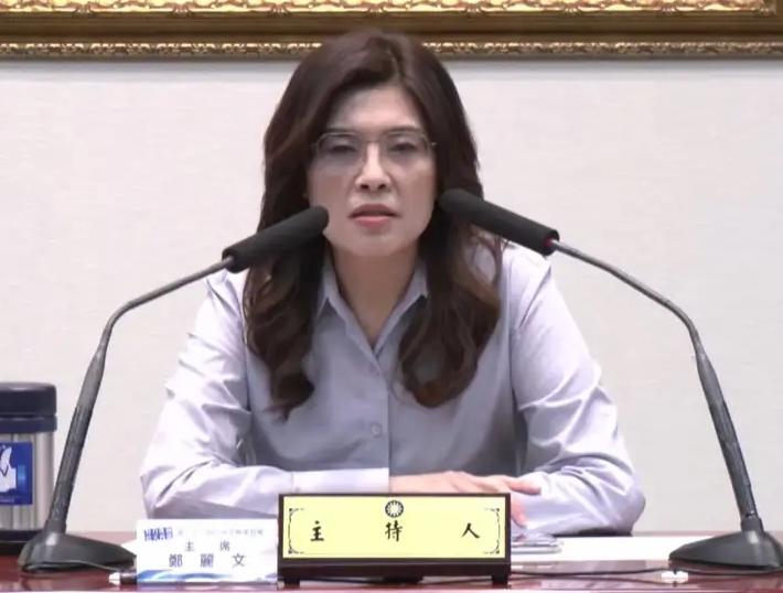 继卢秀燕向日本地震捐款10万美元之后，郑丽文也将向日本捐款，并且还是在7月31亲