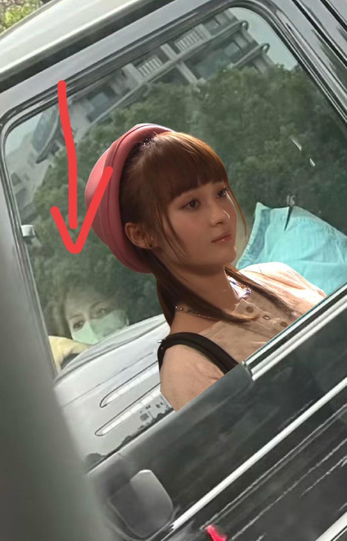 文章这车里如果真是姚笛，那他俩兜兜转转又在一块也是真爱了。如果不是姚笛，我只能