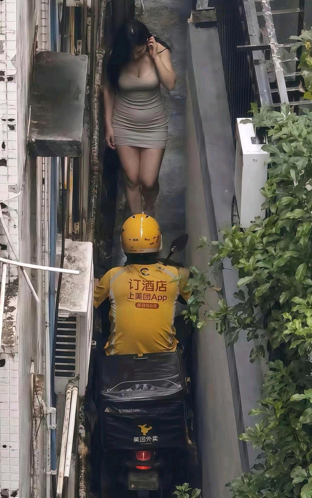 狭路相逢……