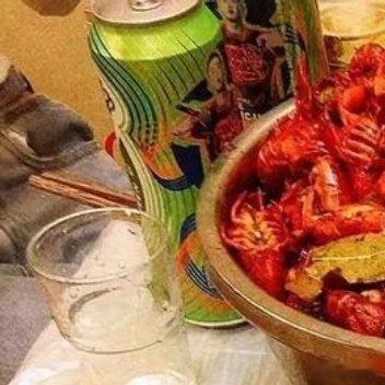 买一本菜谱，油少许，盐少许，糖少许，辣椒少许，大料少许，什么都少许，可为什么做菜