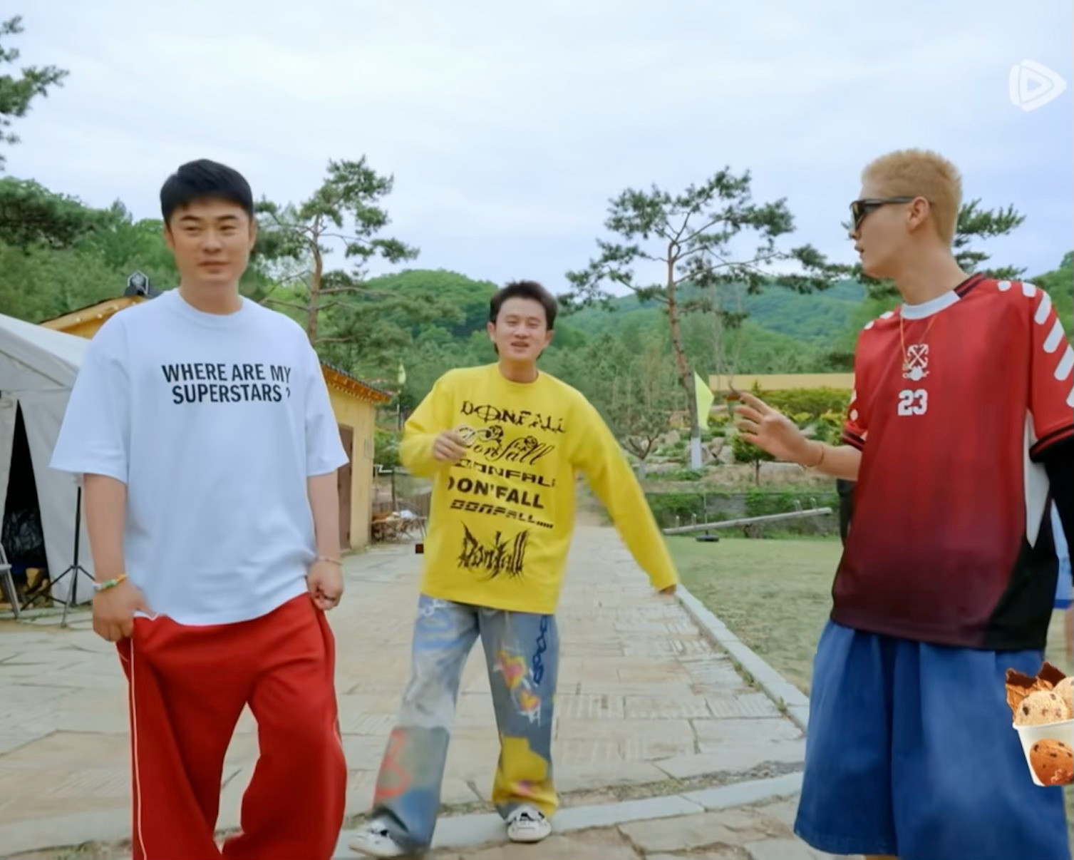 鹿晗哈哈哈哈哈家鹿反应贼快
