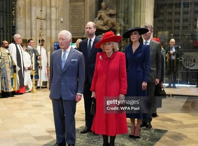 3月9日，在查尔斯国王的带领下，卡米拉王后、安妮长公主夫妇、威尔士亲王威廉、王妃