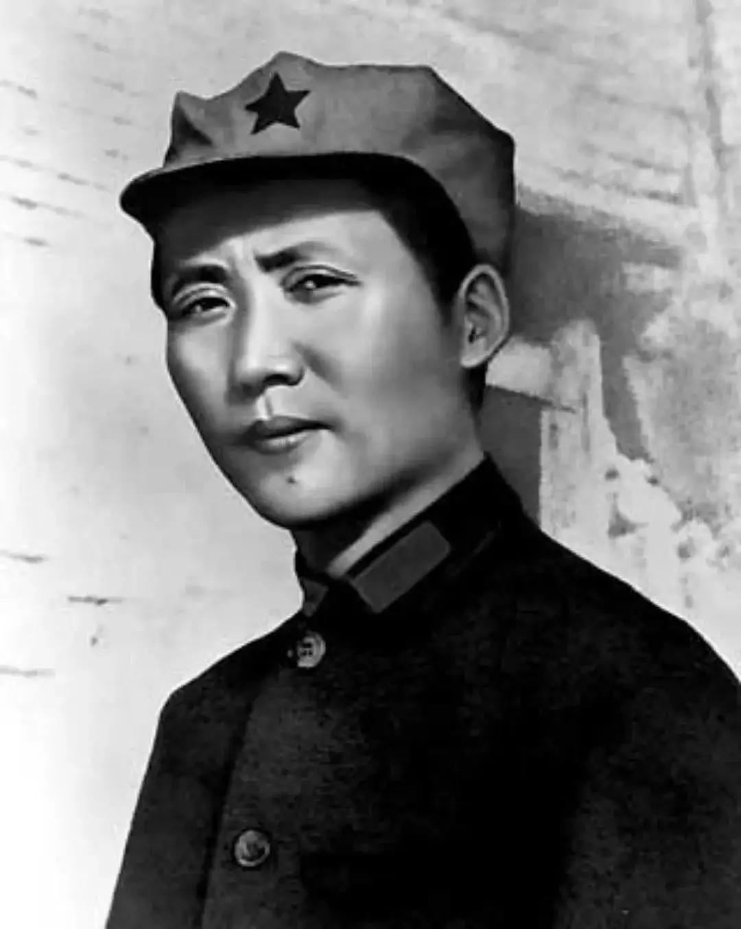 不同战争时期的毛主席，风采照人，熠熠生辉。