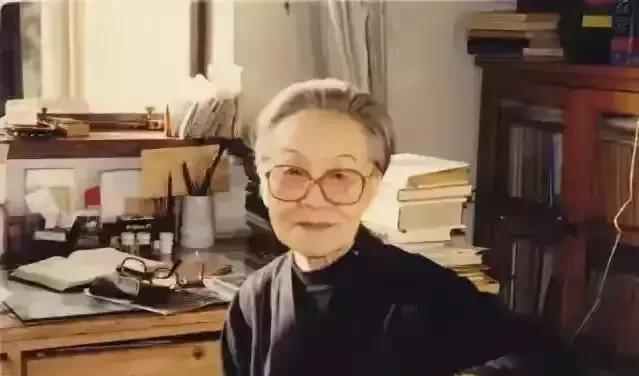 1946年，钱钟书用短篇小说《猫》，暗讽了半个民国文坛。林徽因、沈从文、林语堂、