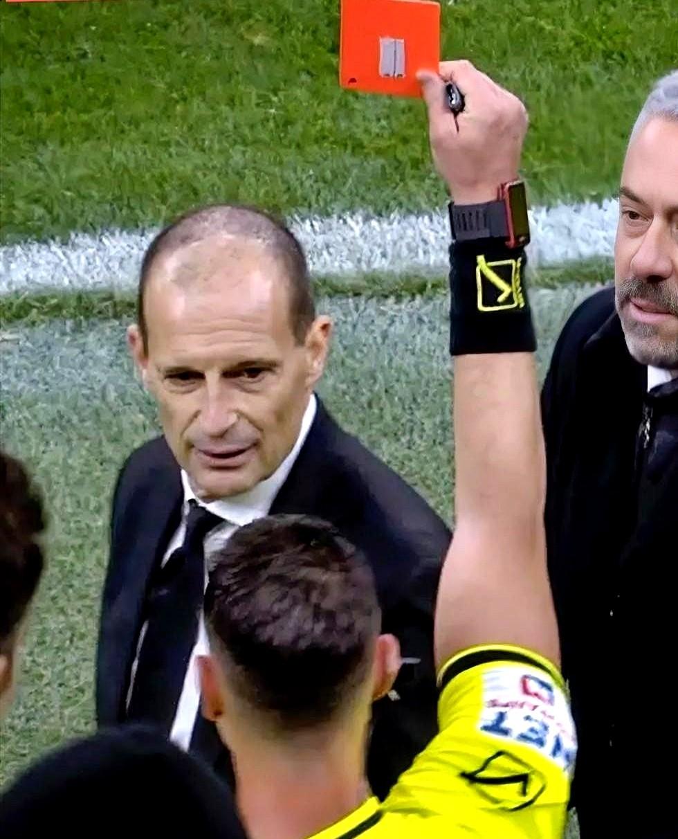 阿莱格里这波操作，真把“老狐狸”焊脸上了！作为米兰两度执教的老帅，他已累计四张红