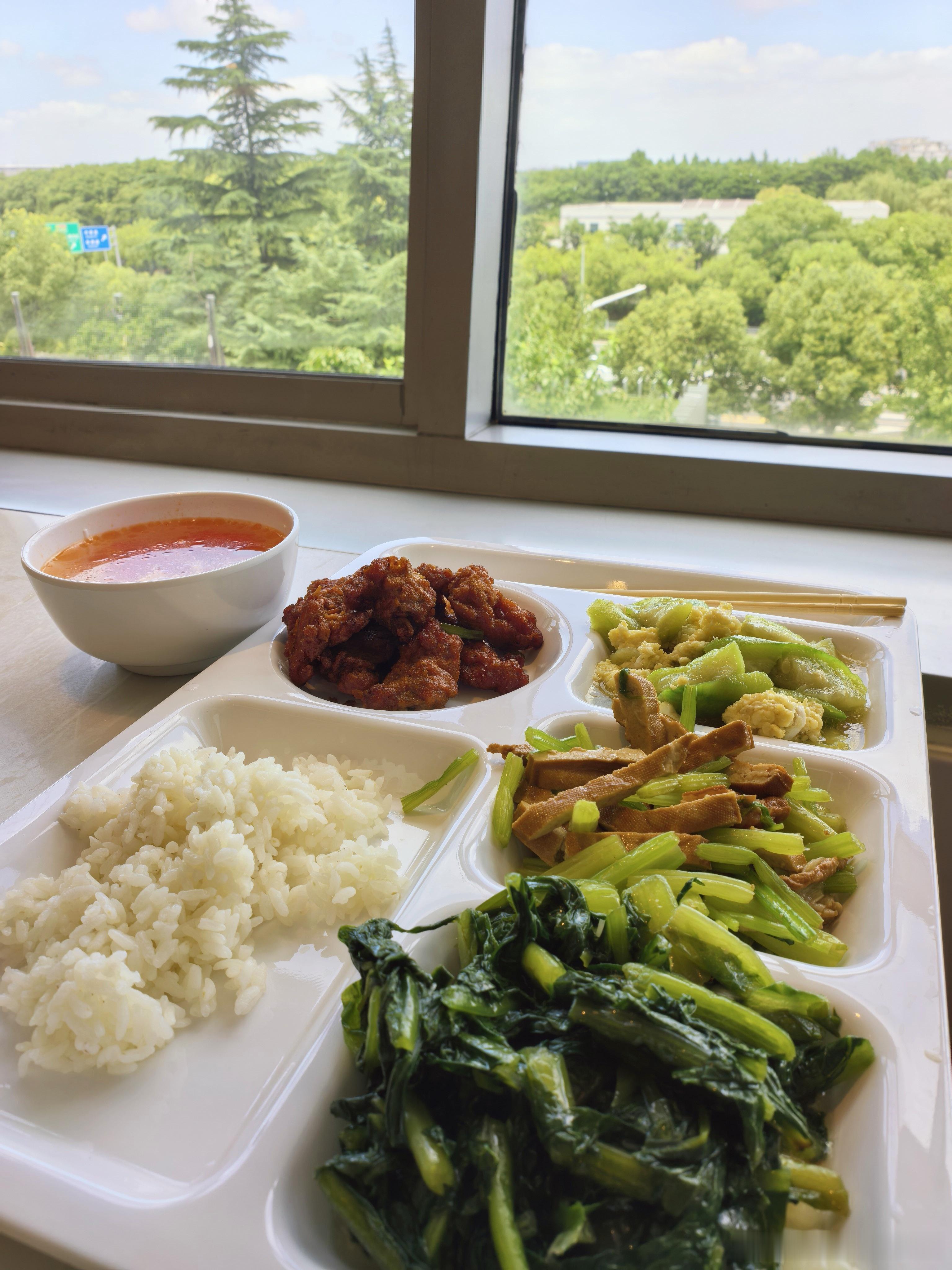 蹭一顿免费午餐