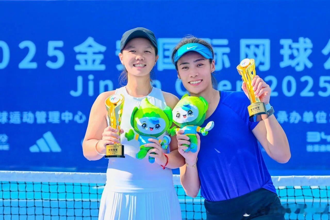 🏆🇨🇳湖州W35女双决赛🇨🇳黄裕迦/🇨🇳张莹6-2/6-4🇺?