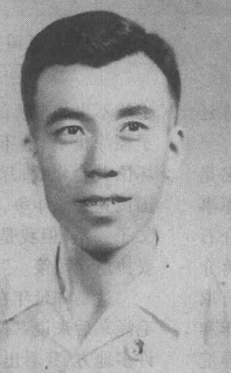 1952年，志愿军战士张文荣被美军俘虏后叛变，接受完改造后，张文荣奉命打入志愿军