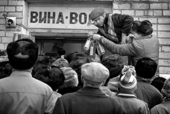 俄罗斯对伤亡承受能力为啥这么高？因为战争就是最大用工单位，当和平年代的生存已无法