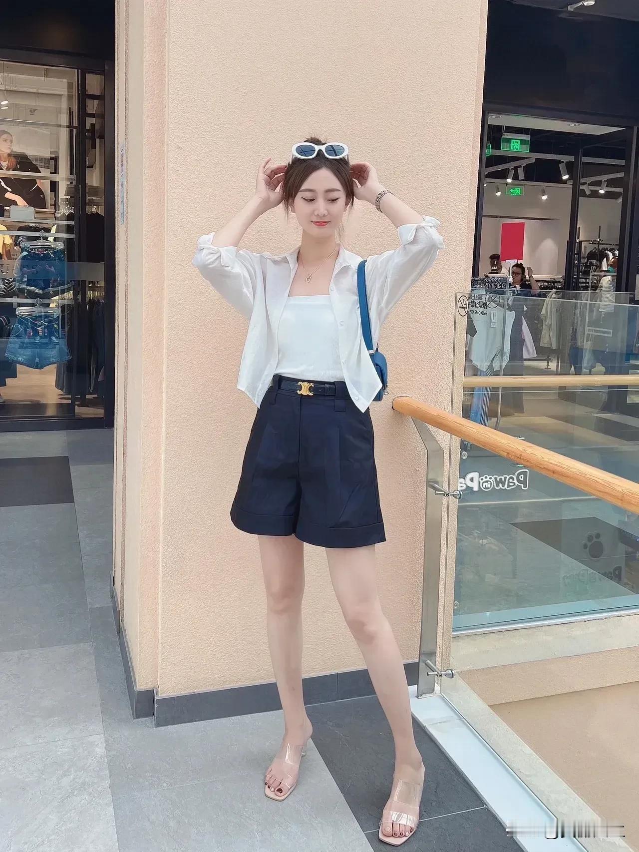 世界这本书翻到了这一页，邯郸