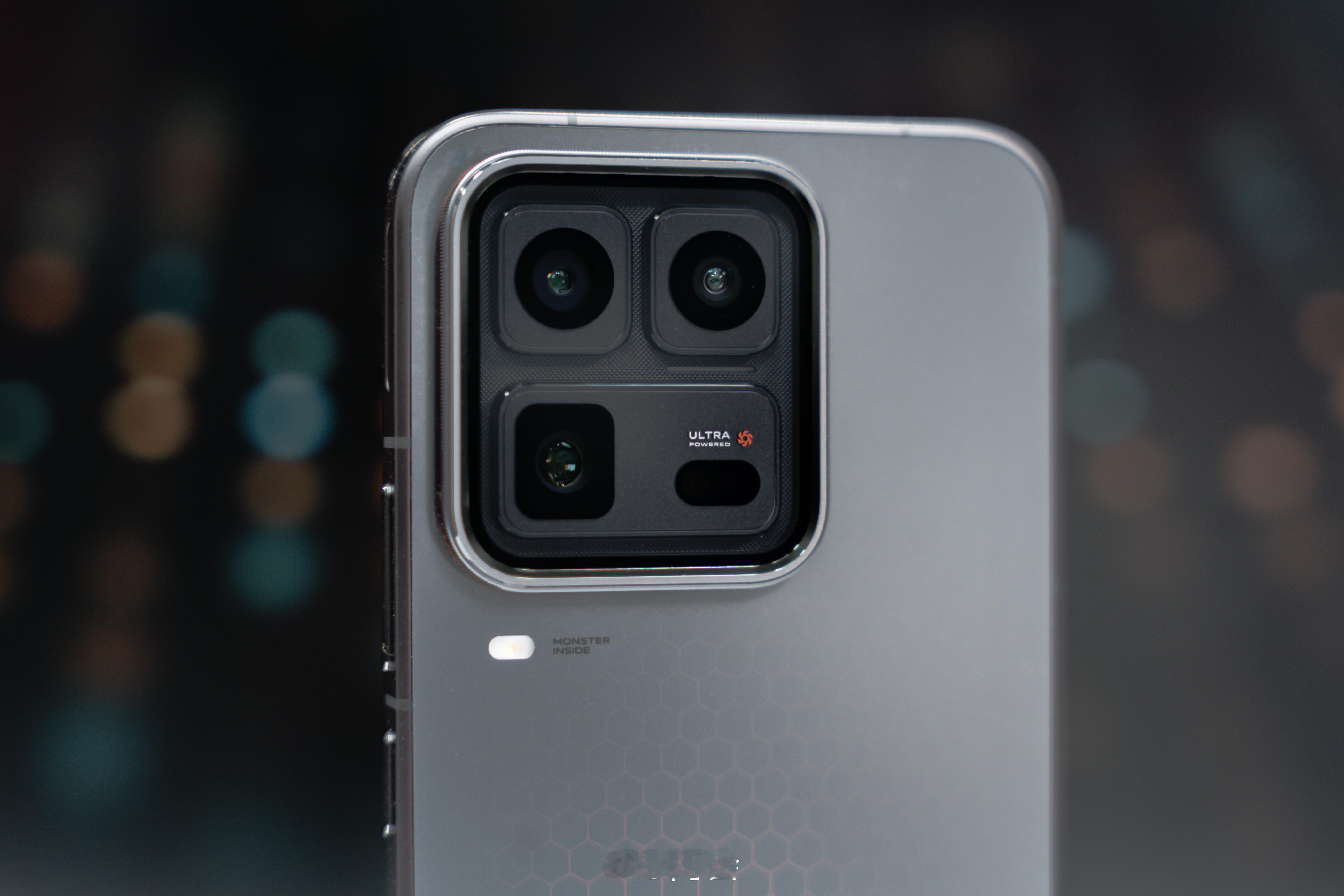 iQOO15Ultra外观太酷了外观官方图大家都看过了，来看看实拍这次有207