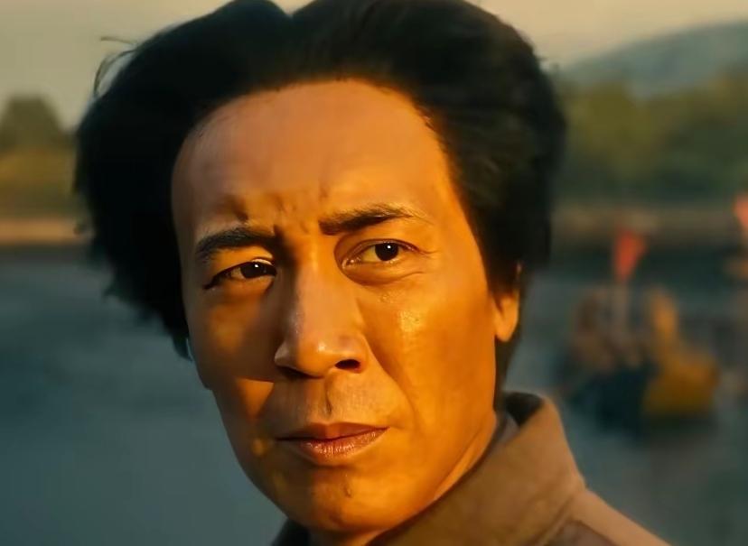 于和伟这辈子不可能塌房。因为他演了伟人，在我看过所有的电视剧和电影里，演过伟人