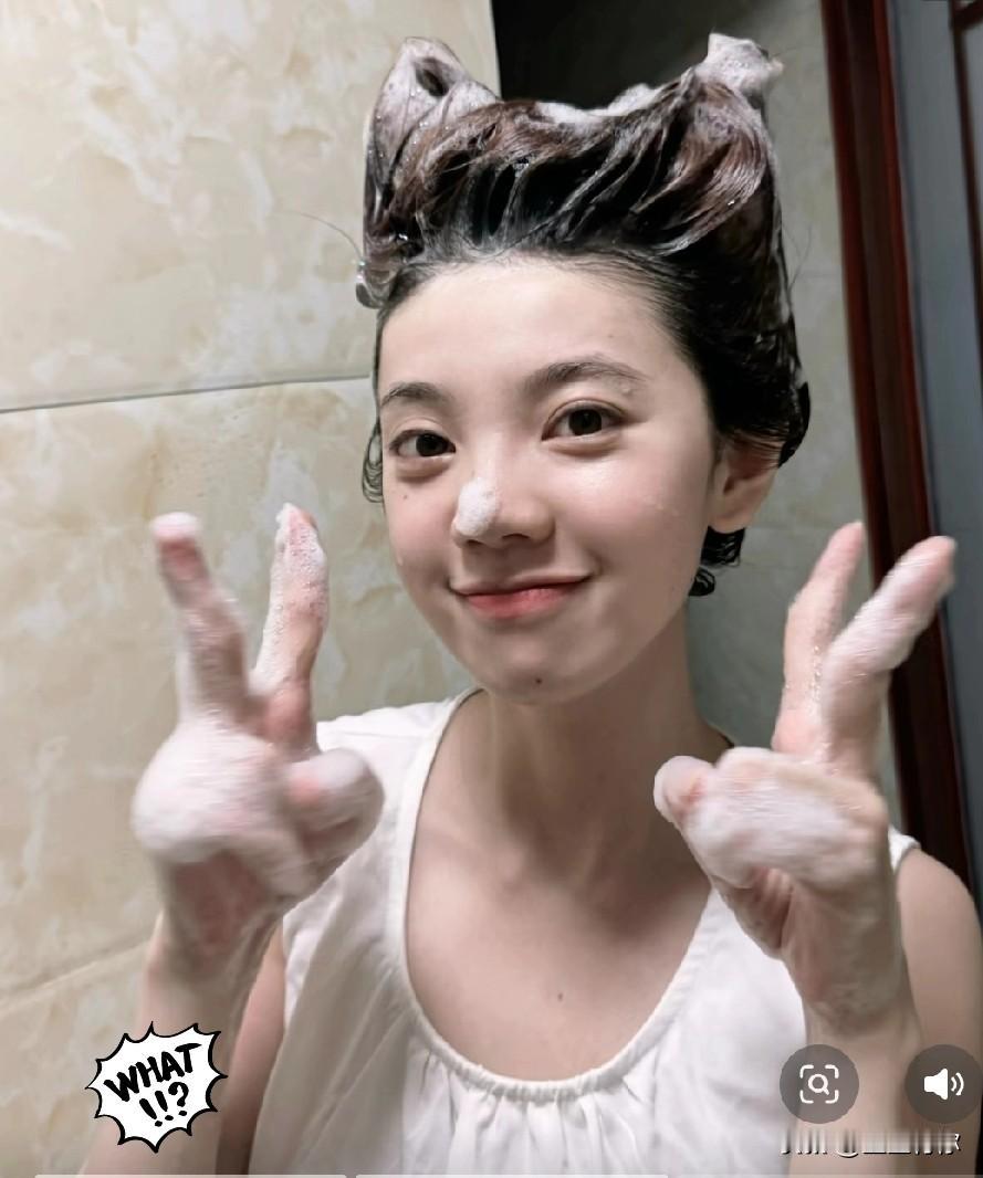 我有个毛病洗澡的时候不喜欢洗头，因为讨厌头发落在身上，习惯早上洗头，