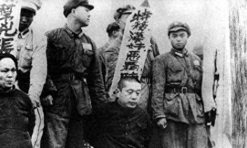 1951年，杀害江姐的凶手，黄茂才被判处枪毙，行刑时，黄茂才大喊冤枉，他大声的呼