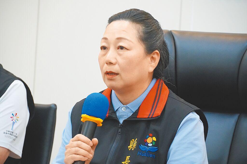 和硕董事长童子贤提到赈灾时与公司捐了7000多万元，花莲县政府恐吓接受捐款的单位