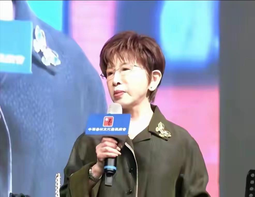 3月28日，在郑丽文遭到国民党内部亲美派围剿的关键时刻，同样坚持一中路线的国民党