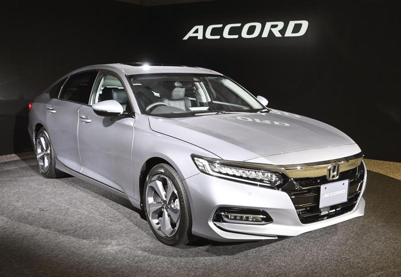 迈腾、亚洲龙、雅阁、君越这几款B级车各有千秋，选起来还挺让人纠结。先看价格，亚