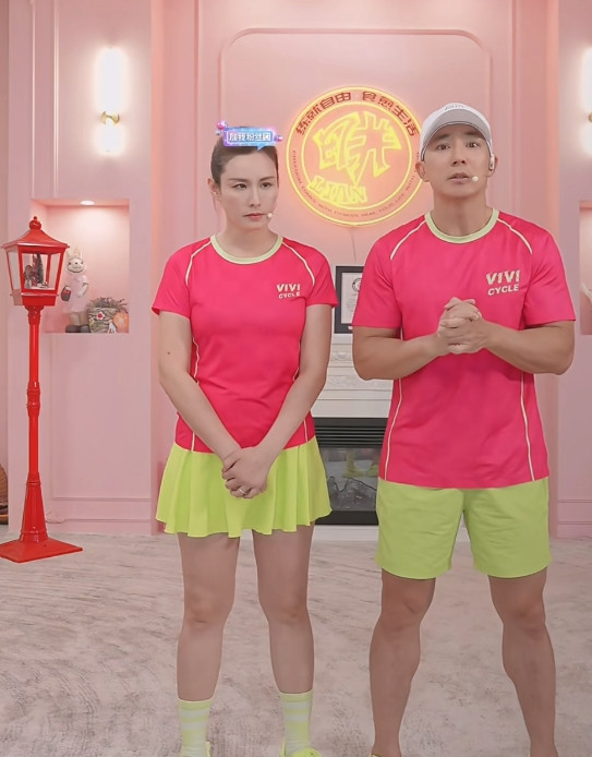 刘畊宏的塌房，已经是大势已定了，万万没想到，他的老婆在直播间竟然敢摔手机，让
