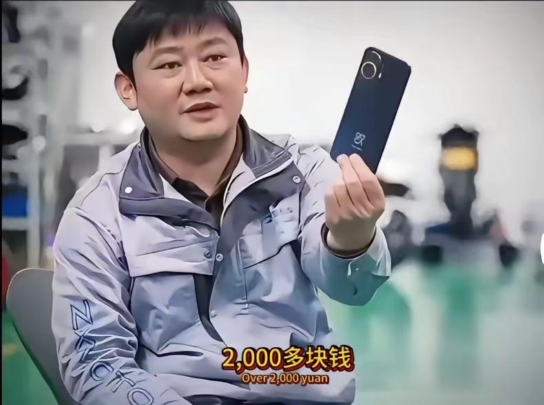 谁能想到，张雪机车火成这样，居然把华为也带火了。不是Mate、不是P系列，是两