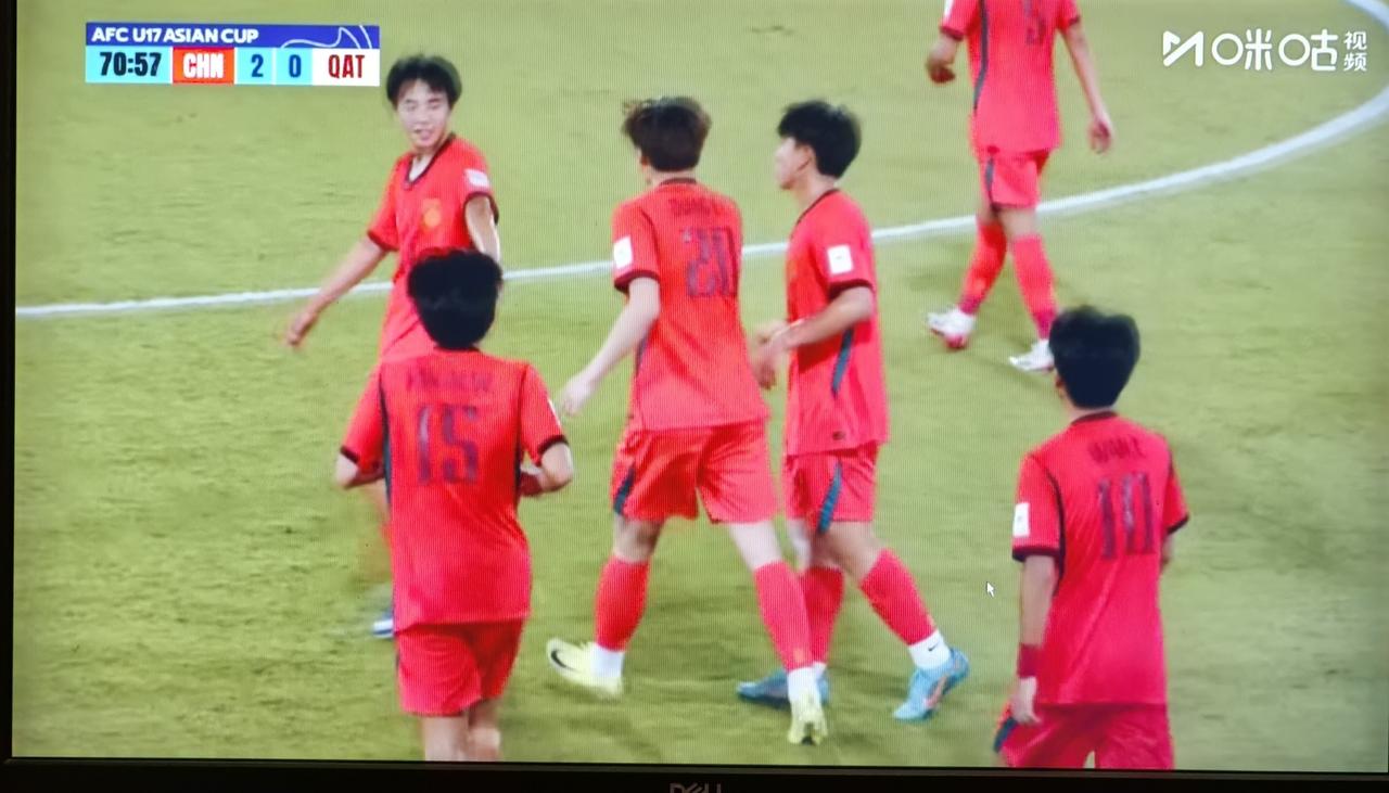 我的天！守住了！出线了！最后时刻胆战心惊！还好守住了2：0！何思凡抽射！张伯霖头