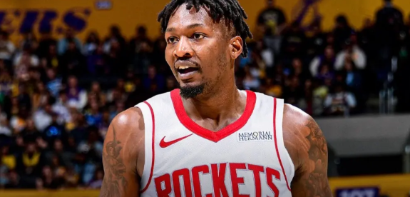 NBA有个诡异魔咒：截胡湖人球员的球队必遭厄运。休赛期火箭用中产签下了，万金油