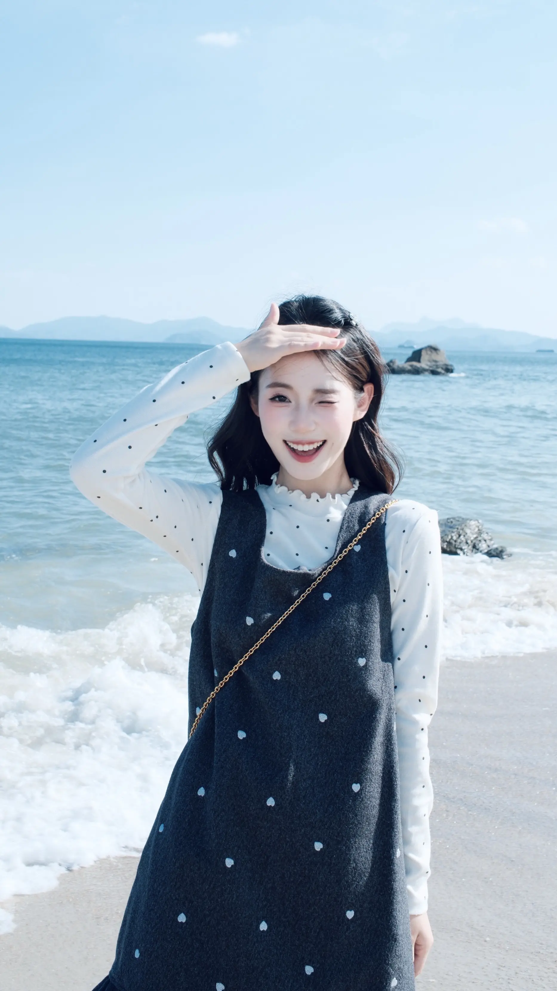 温柔懒懒的海风 吹到高高的山峰