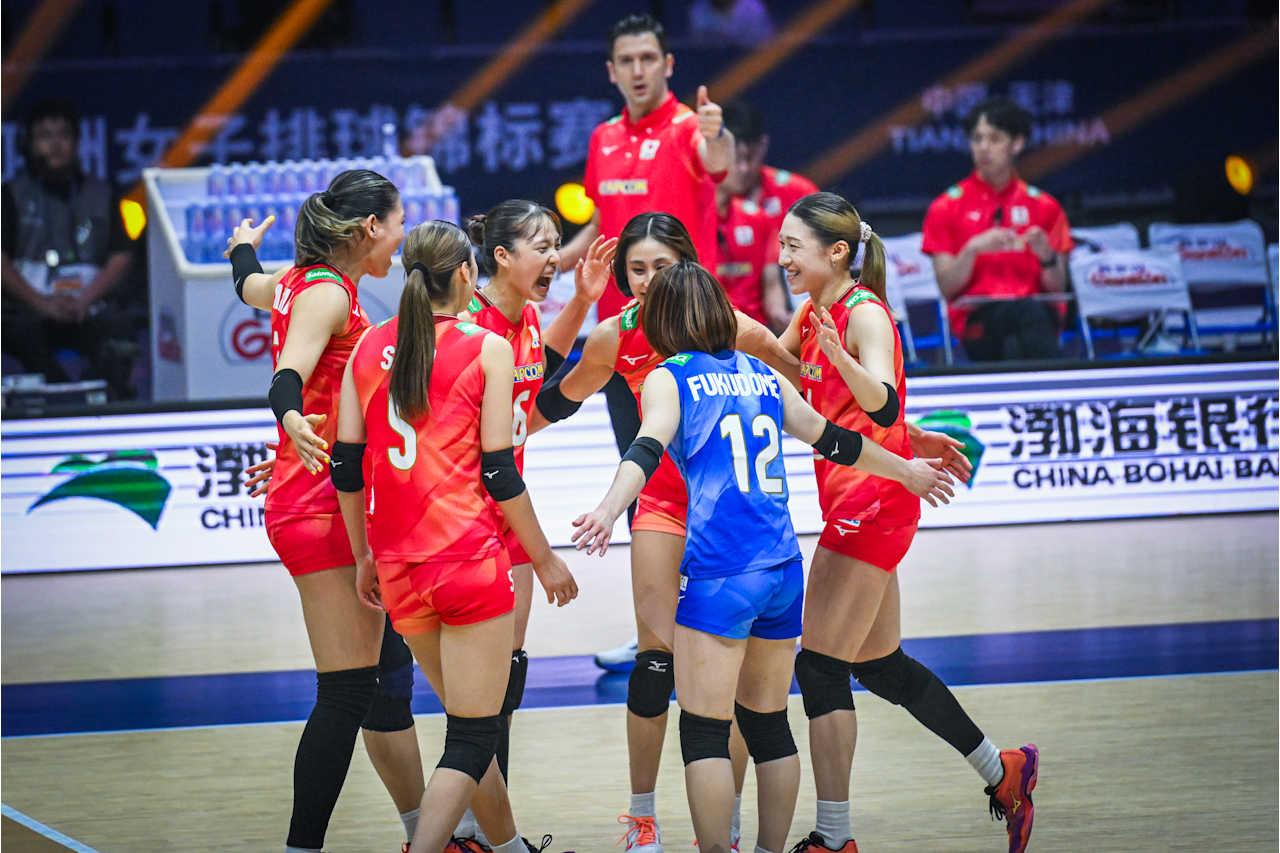 女排亚锦赛一夜四强诞生两席！日本女排3-0横扫，半决赛对阵泰国！北京时间8