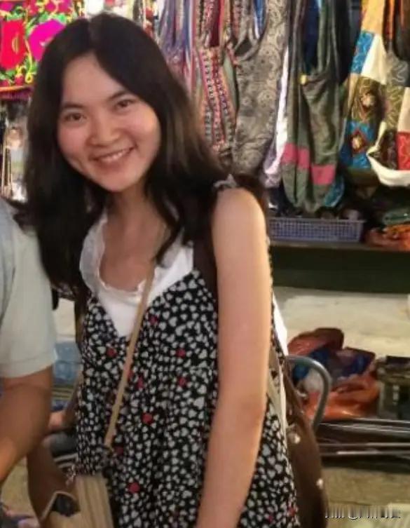 罪有应得！2023年，曾公开威胁“用核武打中国”的武汉大学女硕士王懿，最终死于她