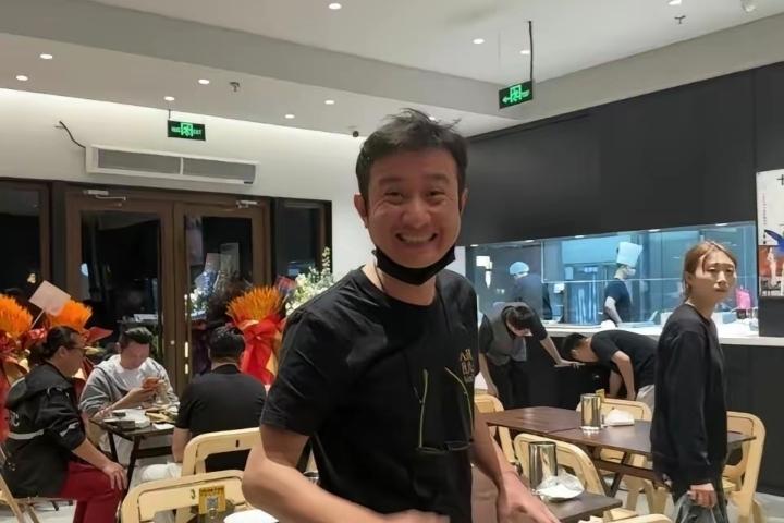 文章面馆周一闭店，真不是跑路，是真休息！最近文章在上海青浦夏都小镇开的八号