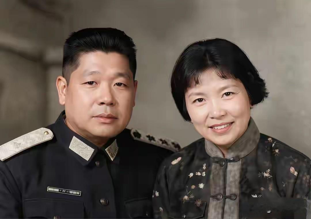 🍁1982年4月26日，陈锡联将军的次子陈再文因飞机失事牺牲，年仅32岁。