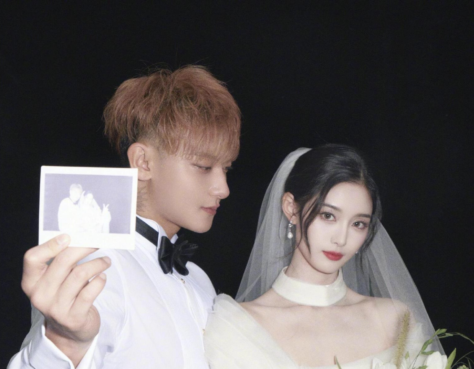 娱乐圈美女众多，黄子韬为何选择徐艺洋步入婚姻？