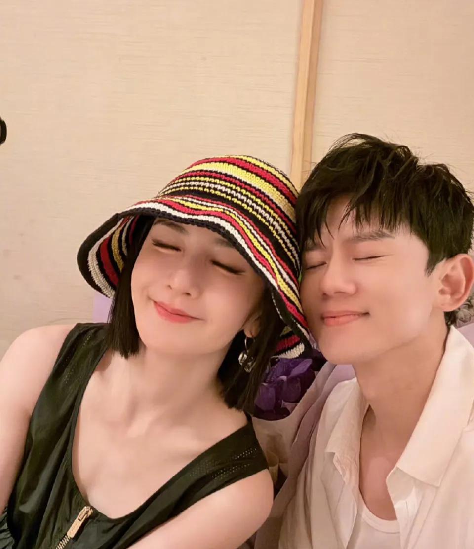 张杰谢娜结婚已经14周年了！他们曾经在最难的时候都跟何炅说过要分手，张杰说