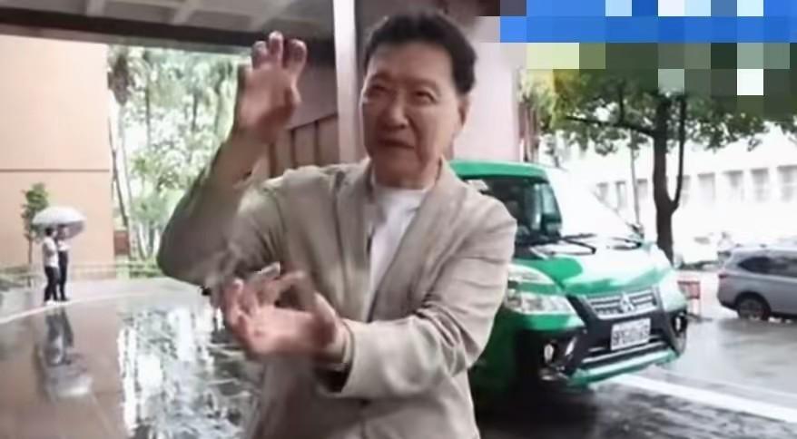 赵少康亮票突被传唤，摊上了大事，郑丽文高兴了！甜嘟爸爸想说，赵少康是国民党里老