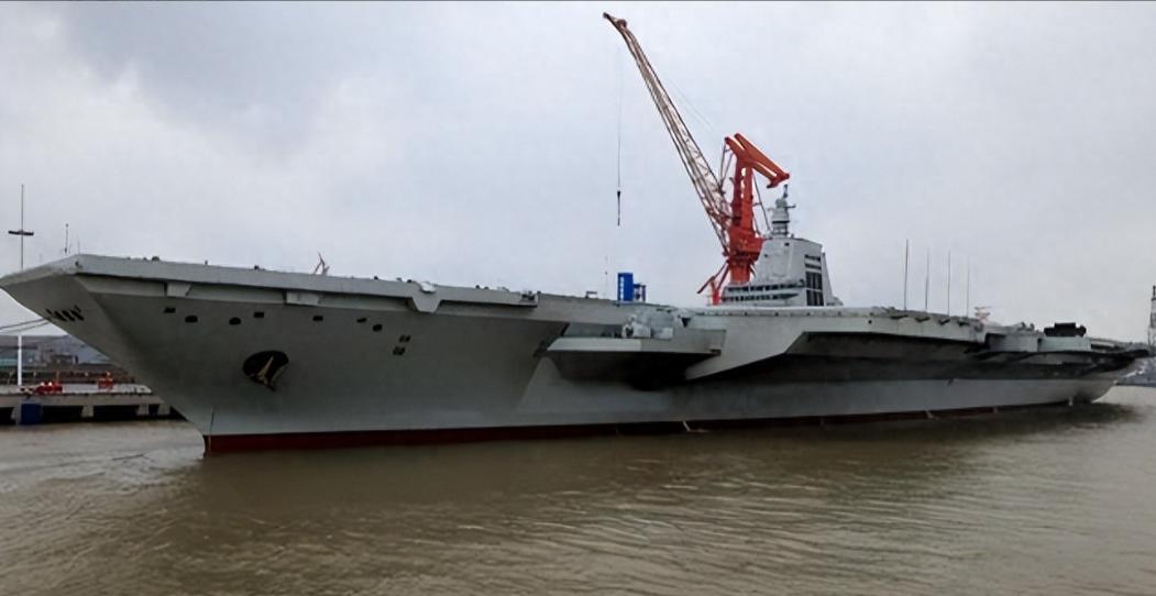 004航母全力加速，福建舰2号舰没了，中国海军二选一，只要10万吨。