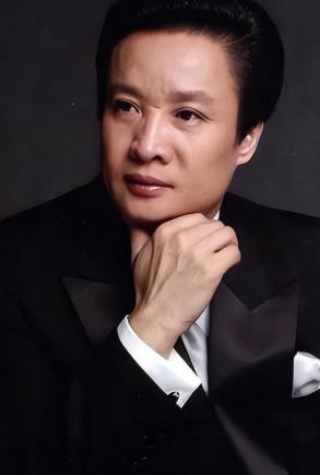 著名歌唱家阎维文曾自曝心酸家务事，宝贝女儿受了委屈哭着跑回娘家告状，本以为能从父